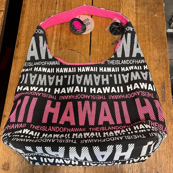 Robin Ruth Handbags - NWT Robin Ruth Be Noticed Tote